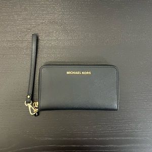 Michael Kors Wallet Wrislet